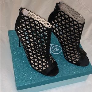 Black heart cut-out peep toe bootie